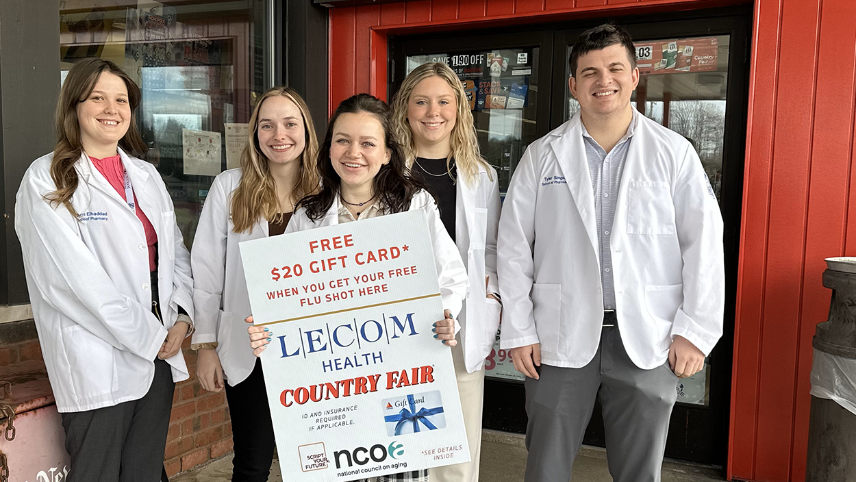 Pharmacy Students Win National Award for Community Outreach